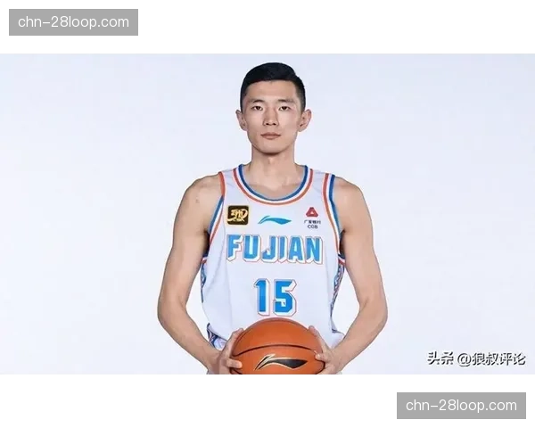 福建队陈林坚单节命中4记三分,诠释“低持球高产出”得分手价值 福建队陈林坚单节命中4记三分,诠释“低持球高产出”得分手价值